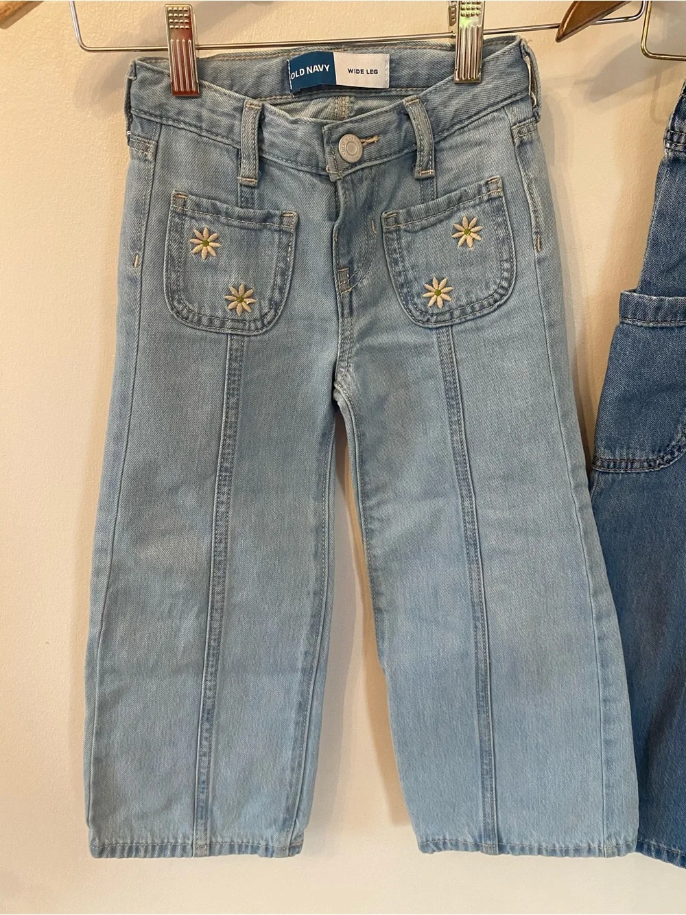 Old Navy pair of girls Wide-Leg Jeans in size 4T